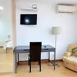 - Comfortable Downtown Stay! *